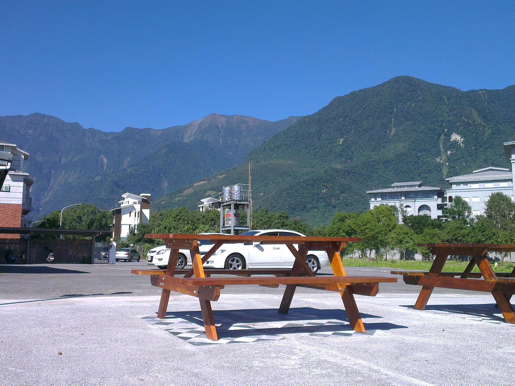 Oak Garden 旅館證號167 民宿證號1359 Città di Hualien Esterno foto